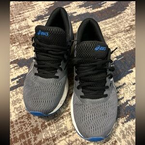 ASICS Men’s Shoes 10